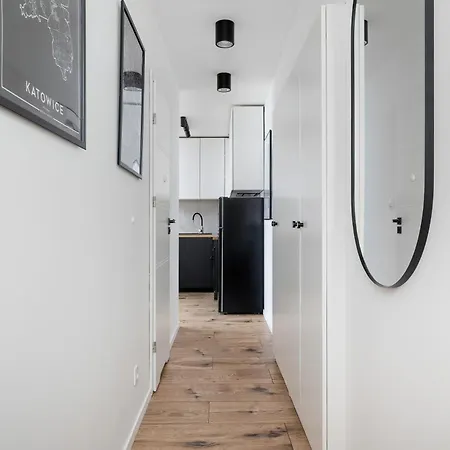 Appartement Charming In The Center Of By Renters *