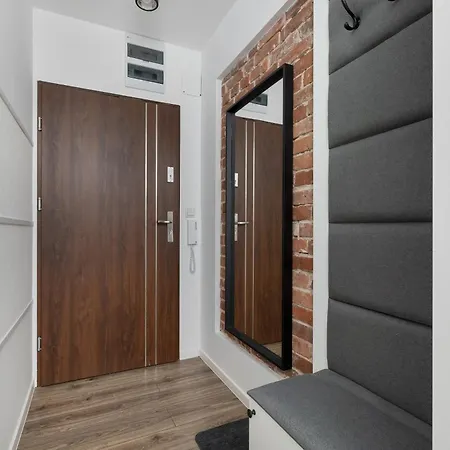 Appartement Charming In The Center Of By Renters Katowice