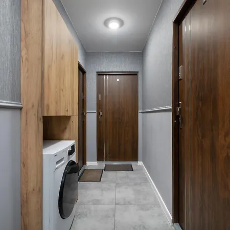 Appartement Charming In The Center Of By Renters *