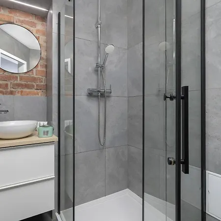 Charming In The Center Of By Renters * Katowice