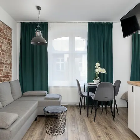 Appartement Charming In The Center Of By Renters *