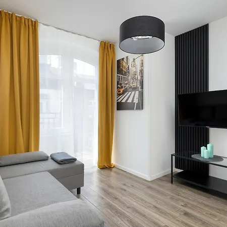 Appartement Charming In The Center Of By Renters *