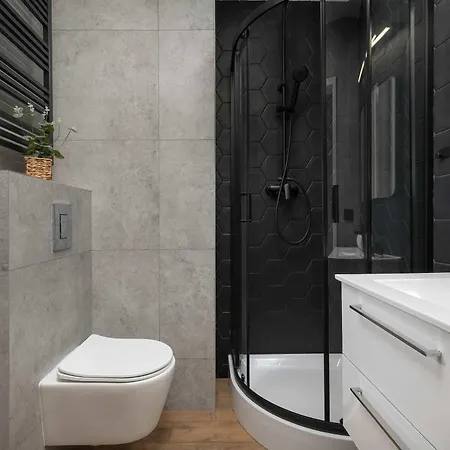 Charming In The Center Of By Renters *