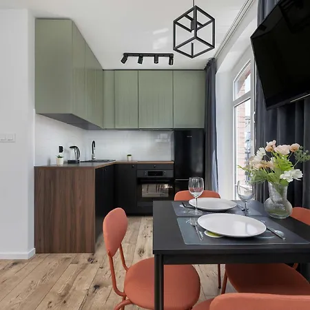 Charming In The Center Of By Renters Appartement