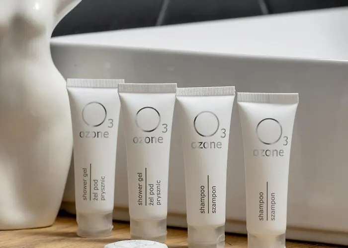 Charming In The Center Of By Renters דירה *