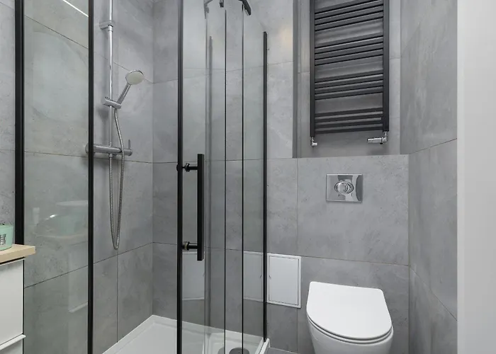 דירה Charming In The Center Of By Renters קטוביץ