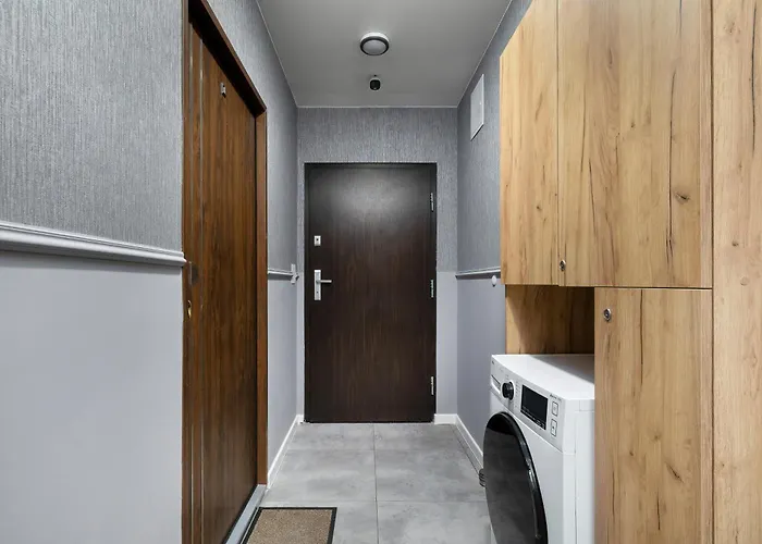 דירה Charming In The Center Of By Renters קטוביץ