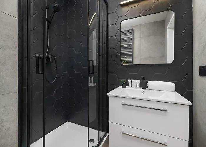 דירה Charming In The Center Of By Renters