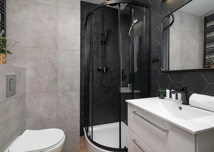 דירה Charming In The Center Of By Renters קטוביץ