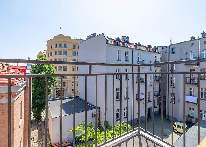 Charming In The Center Of By Renters * קטוביץ