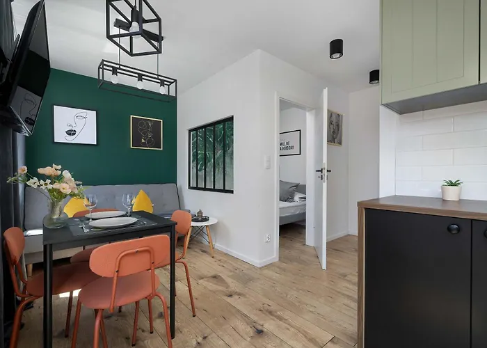 דירה Charming In The Center Of By Renters