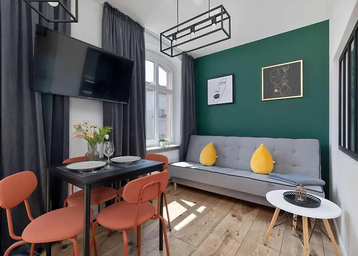 דירה Charming In The Center Of By Renters *